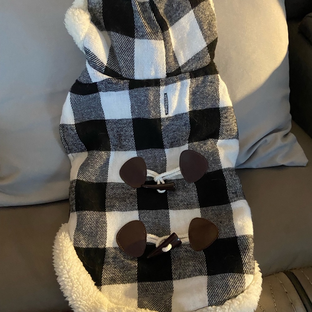 Medium size jacket.black plaid